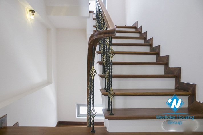 House villa for rent in Vinhome Hamony, Long Bien, Ha Noi